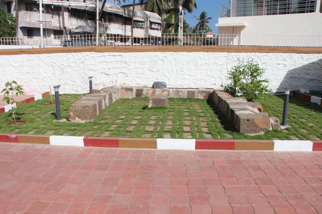 Hotel Hira Laxmi Residency Alībāg Exterior foto