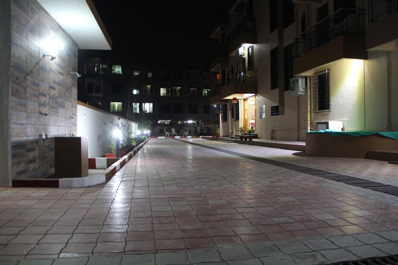 Hotel Hira Laxmi Residency Alībāg Exterior foto