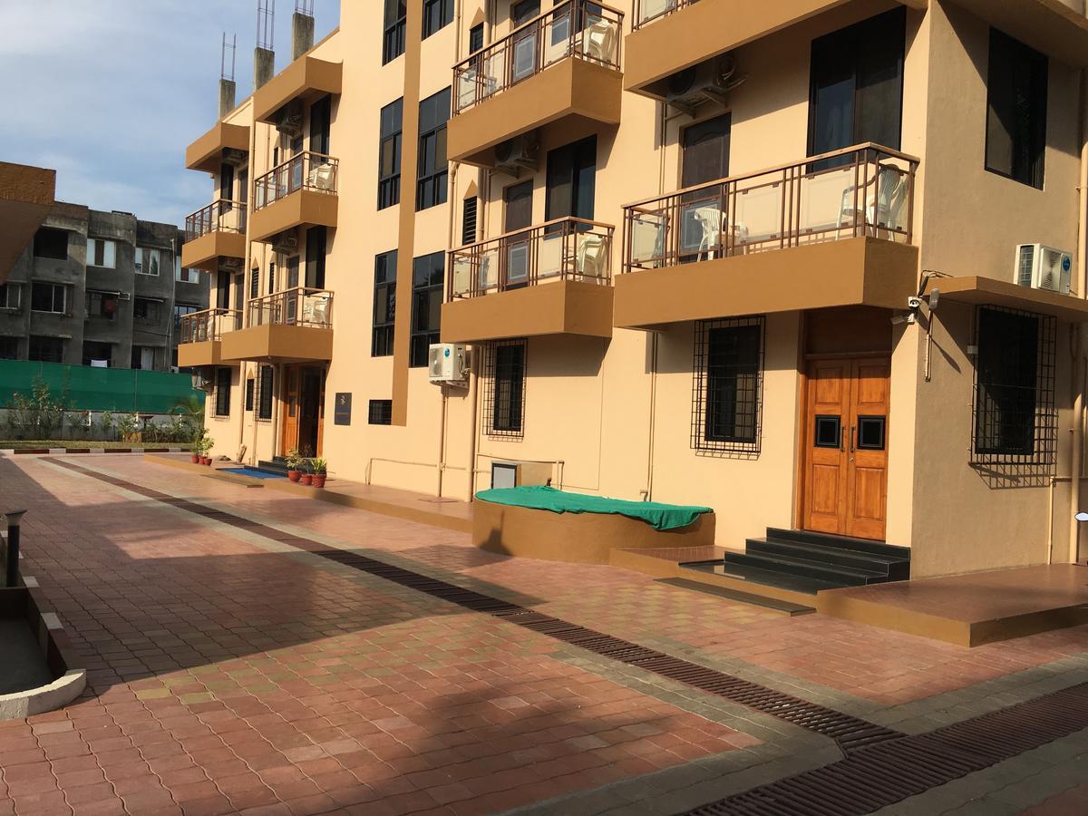 Hotel Hira Laxmi Residency Alībāg Exterior foto